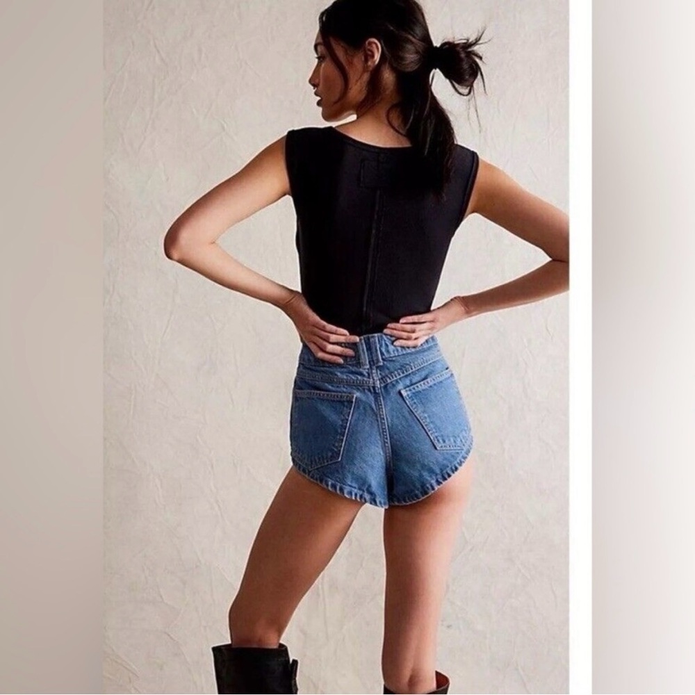 NEW Free People We The Free Prince Street Micro Denim Shorts 27 Blue Jean - Picture 3 of 11
